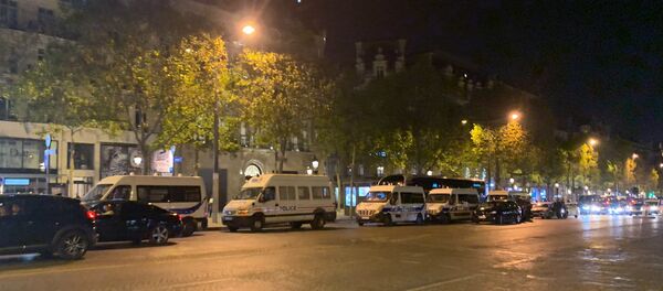 L'acte 45 se poursuit: une soirée sous surveillance sur les Champs-Élysées, 21 septembre 2019 - Sputnik Afrique