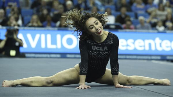 Katelyn Ohashi of UCLA during an NCAA college gymnastics match, Friday, Jan. 4, 2019, in Los Angeles. - Sputnik Afrique