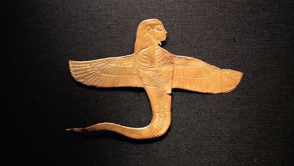 Uraeus à tête humaine muni d'ailes, 1336-1326 av. J.-C. - Sputnik Afrique