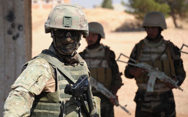 La formation des forces spéciales syriennes par des instructeurs russes
 - Sputnik Afrique