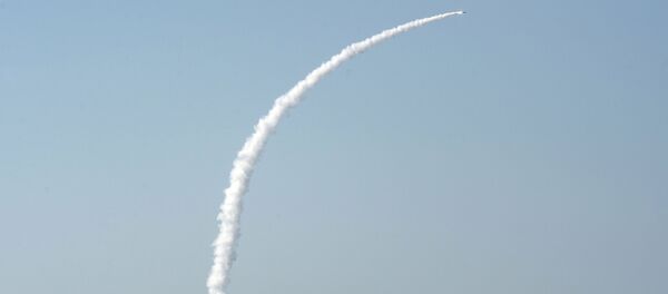 Tir d'un missile Kalibr à partir d'un sous-marin - Sputnik Afrique