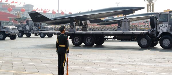 WZ-8 сверхзвуковой разведывательный беспилотник на военном параде в честь 70-летия образования КНР в Пекине - Sputnik Afrique