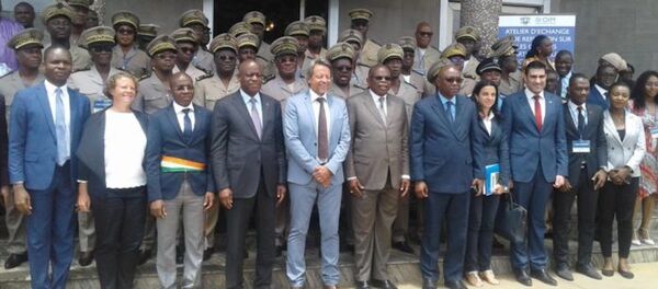 Ally Coulibaly a exprimé lundi sa satisfaction face aux nombreuses actions de sensibilisation en cours en vue de freiner le fléau de la migration irrégulière. - Sputnik Afrique