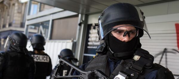 Акция протеста желтых жилетов в Париже - Sputnik Afrique