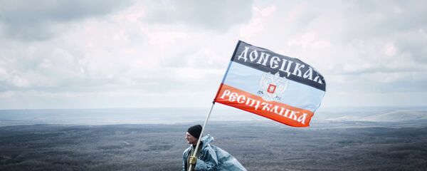 Жители ДНР приняли участие в субботнике у мемориального комплекса Саур-Могила - Sputnik Afrique