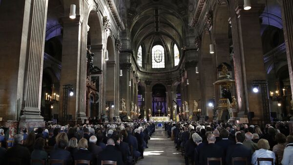 la cérémonie célébrée en l'église Saint-Sulpice dans le cadre de l’hommage national à Jacques Chirac - Sputnik Afrique