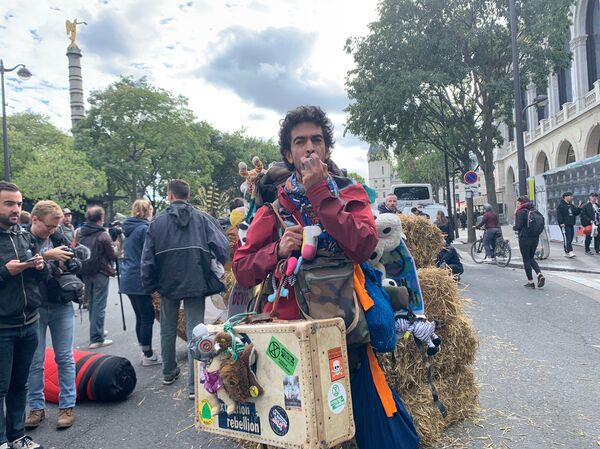Début de l'action d’Extinction Rébellion: premier blocage de la semaine à Paris - Sputnik Afrique
