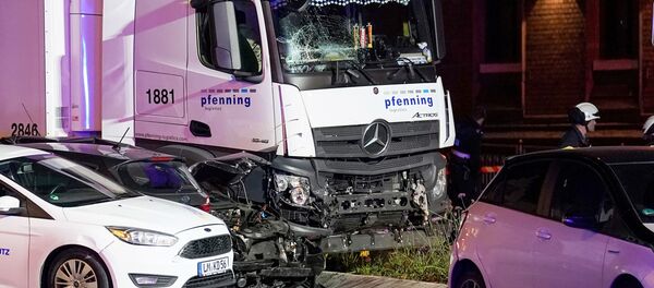 Le camion qui a percuté plusieurs voitures à Limburg, en Allemagne le 7 octobre 2019 - Sputnik Afrique