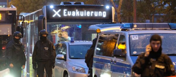 Des policiers sur les lieux de la fusillade à Halle - Sputnik Afrique