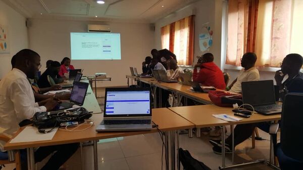 Kevin Monkam, le hacker camerounais reconverti, l’as du «bug Bounty» - Sputnik Afrique