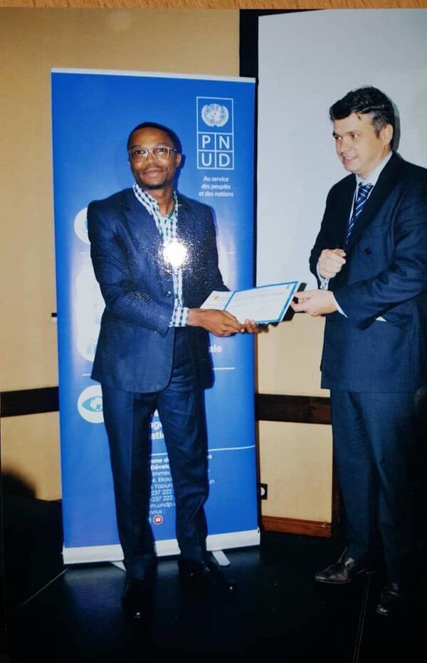 Kevin Monkam, le hacker camerounais reconverti, l’as du «bug Bounty» - Sputnik Afrique