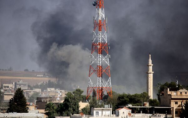 Bombardements turcs près de la ville syrienne de  Ras al-Aïn - Sputnik Afrique