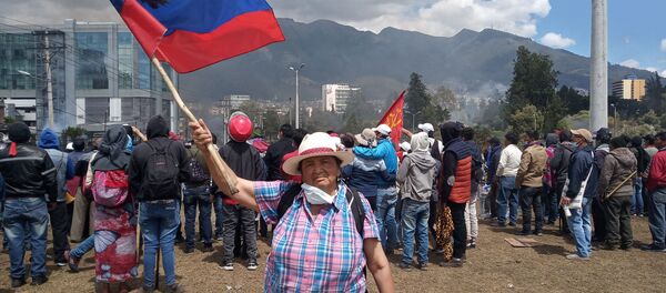 Participante des protestation en Équateur - Sputnik Afrique