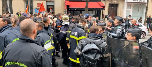 Manifestation des pompiers professionnels à Paris, le 15 octobre 2019 - Sputnik Afrique