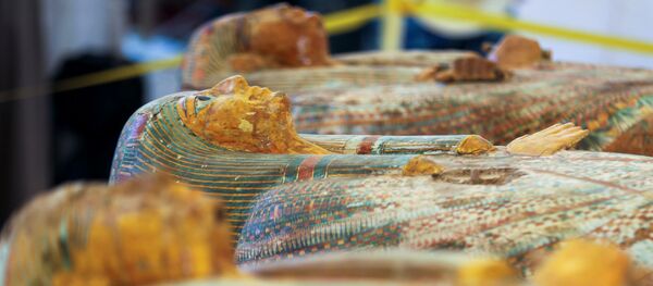 Sarcophages découverts sur la rive ouest du Nil, dans la nécropole d’El-Assasif, à Louxor - Sputnik Afrique