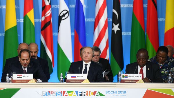 Poutine et leaders africains au Forum Russie-Afrique - Sputnik Afrique