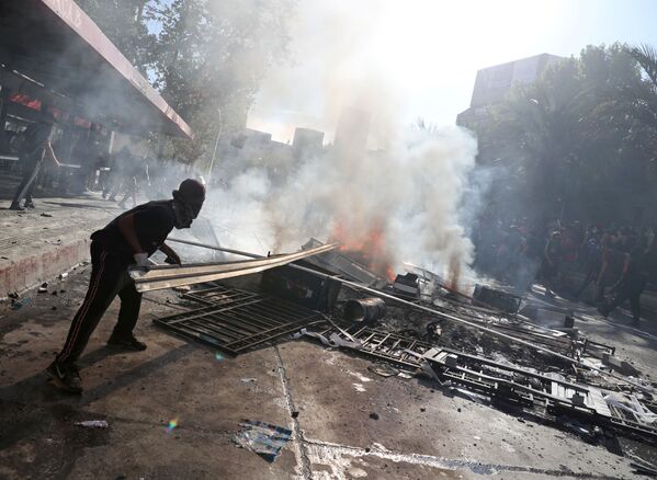 Chaos et fumée: les manifestations d’ampleur au Chili se poursuivent
 - Sputnik Afrique