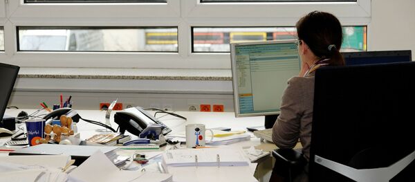 Travail de bureau (image d'illustration) - Sputnik Afrique