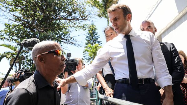 Emmanuel Macron aux Camélias, le 24 october 2019 - Sputnik Afrique