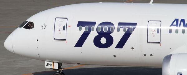 Un Boeing 787 Dreamliner (archive photo) - Sputnik Afrique