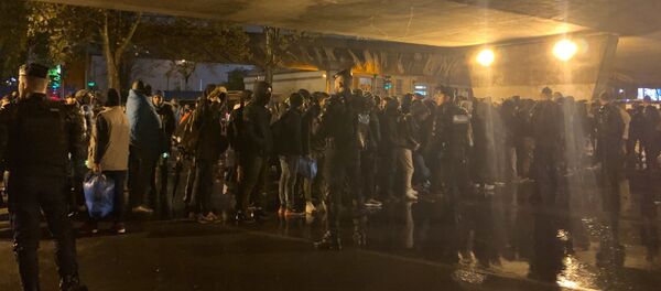 l’évacuation du camp de migrants porte de la Chapelle, 7 novembre 2019 - Sputnik Afrique