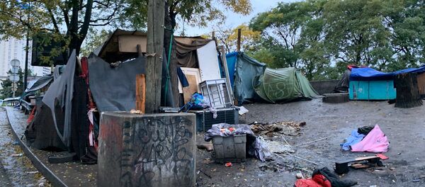 Le camp de migrants de la porte de la Chapelle après l’évacuation, 7 novembre 2019 - Sputnik Afrique