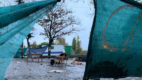 L'évacuation du camp de migrants de la Porte de la Chapelle - Sputnik Afrique