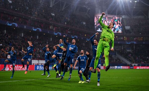 Joueurs de la Juventus se réjouissant de leur victoire dans un match de la Ligue des champions de l’UEFA. - Sputnik Afrique