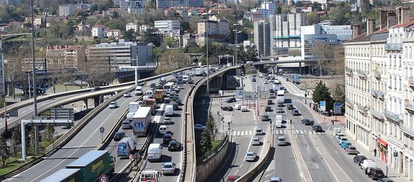 À Lyon, A6 et Pont Kitchener, en direction du tunnel de Fourvière. - Sputnik Afrique