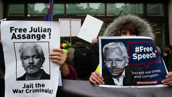 Partidarios de Assange protestan cerca de la corte de Magistrados de Westminster  - Sputnik Afrique