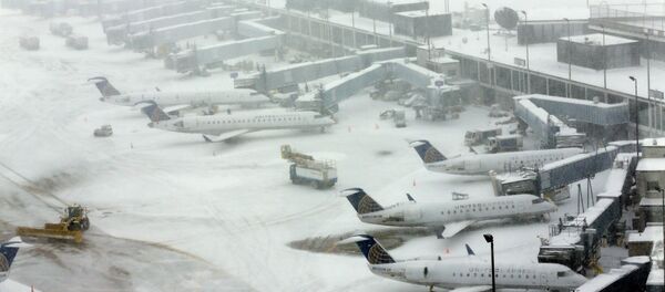 Neige à l'aéroport d'O'Hare à Chicago Neige à l'aéroport d'O'Hare à Chicago - Sputnik Afrique