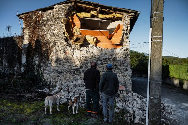 Un séisme a détruit 30 maisons dans une commune du sud-est de la France
 - Sputnik Afrique