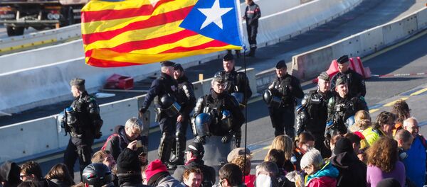 Une manifestation à la frontière entre la France et l'Espagne - Sputnik Afrique