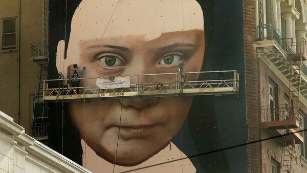Une peinture murale de Greta Thunberg réalisée à San Francisco  - Sputnik Afrique