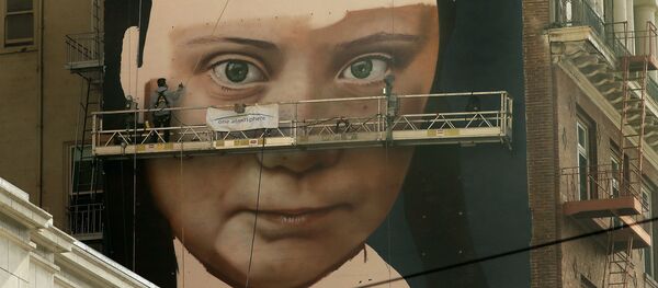 Une peinture murale de Greta Thunberg réalisée à San Francisco  - Sputnik Afrique