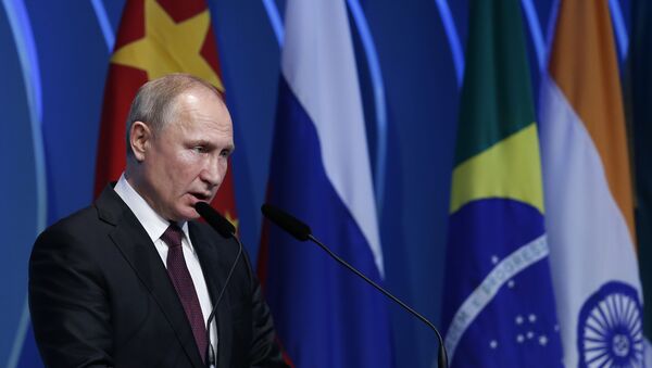 Vladimir Poutine intervient avant le 11e sommet des BRICS, mercredi 13 novembre - Sputnik Afrique