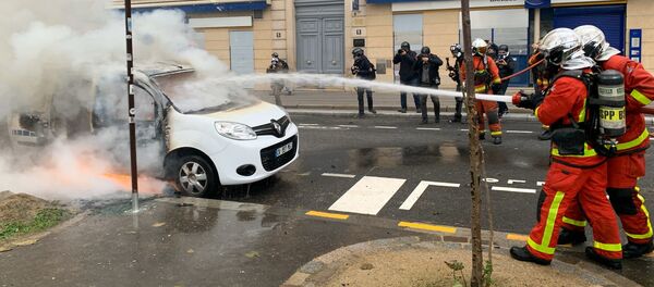 Des pompiers lors de l'acte 53 des Gilets jaunes, Paris 16 novembre 2019 - Sputnik Afrique