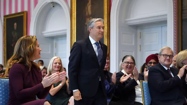 François-Philippe Champagne au cours de sa cérémonie d'investiture en tant que ministre canadien des Affaires étrangères le 20 novembre 2019 à Ottawa. - Sputnik Afrique