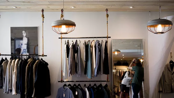 Un magasin de vêtements - Sputnik Afrique