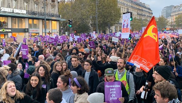 #NousToutes: les femmes réunies à Paris contre les violences sexuelles et sexistes, le 23 novembre 2019 - Sputnik Afrique