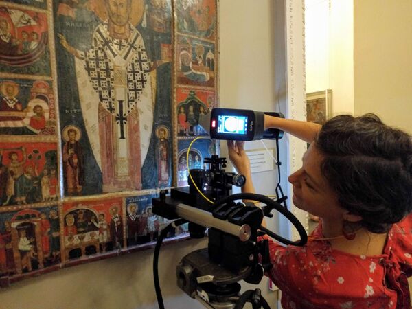 Fresques médiévales de la ville russe de Novgorod: la participation fructueuse d'une équipe française - Sputnik Afrique