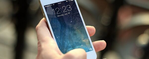 Un écran de portable - Sputnik Afrique