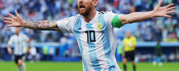 Lionel Messi lors du match Nigeria-Argentine à la Coupe du monde 2018 Lionel Messi lors du match Nigeria-Argentine à la Coupe du monde 2018 - Sputnik Afrique