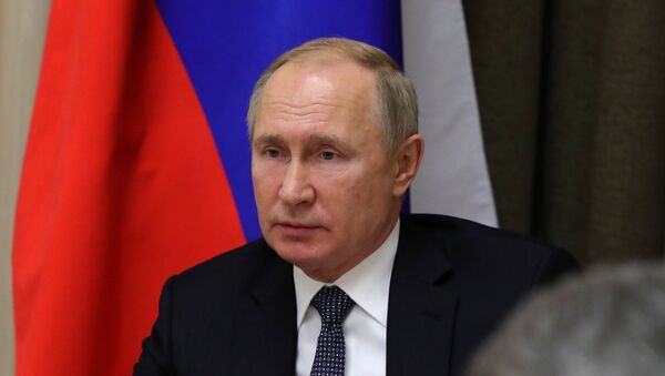 Президент РФ В. Путин провел совещание с руководством Минобороны и предприятий ОПК - Sputnik Afrique