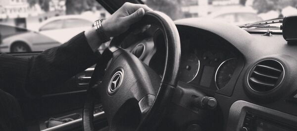 Un Mercedes (image d'illustration) - Sputnik Afrique