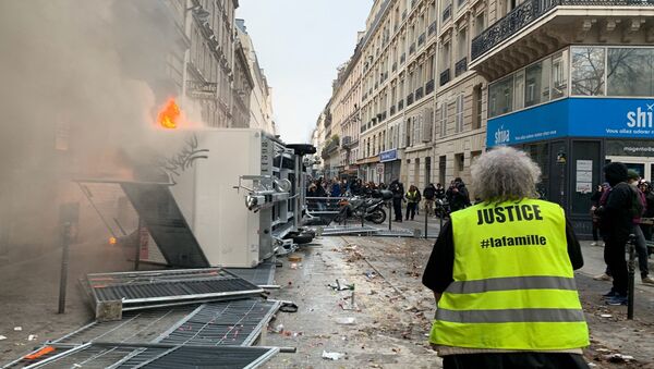 Des incidents éclatent à Paris, notamment boulevard de Magenta - Sputnik Afrique