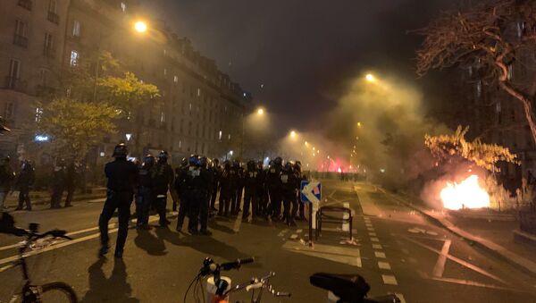 La police parisienne lors de la grève du 5 décembre - Sputnik Afrique