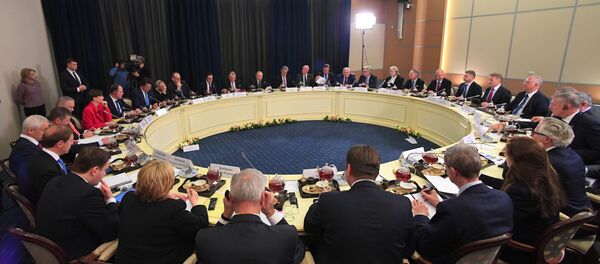 Президент РФ В. Путин провел встречу с представителями деловых кругов Германии - Sputnik Afrique