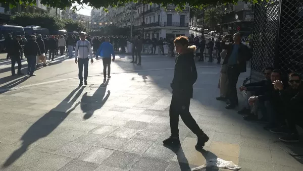 Manifestation contre la tenue de l’élection présidentielle, Alger, 12 décembre 2019 - Sputnik Afrique