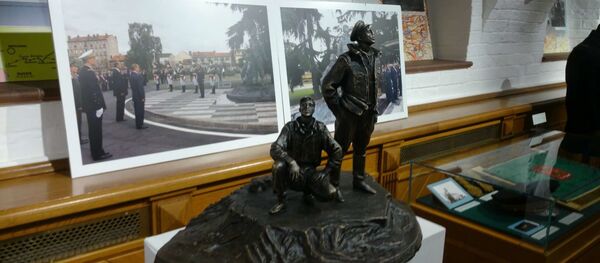 Petite réplique du monument au régiment Normandie-Niemen exposée à Moscou Petite réplique du monument au régiment Normandie-Niemen exposée à Moscou - Sputnik Afrique